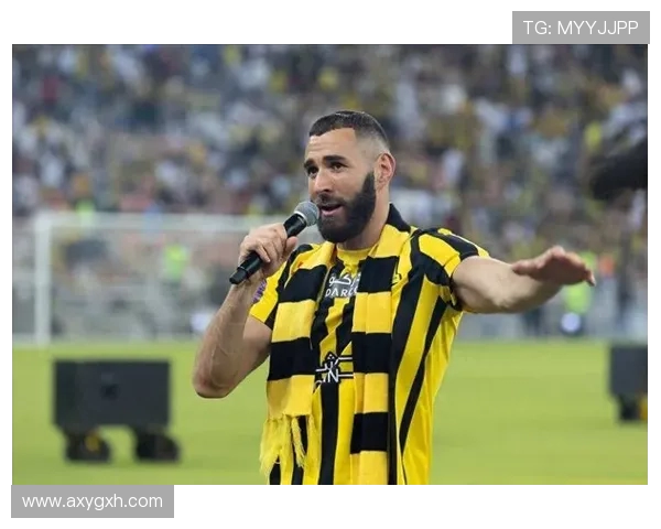 卡里姆本泽马再塑传奇征程从皇马巨星到绿茵精神象征