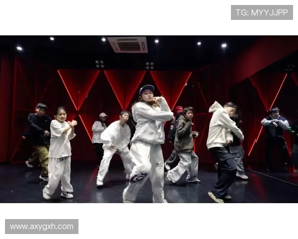 深圳街舞队引领节奏变革热潮探讨街舞文化的创新与发展