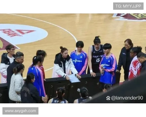 国王队与快船激战正酣 双方全力争夺季后赛名额大考